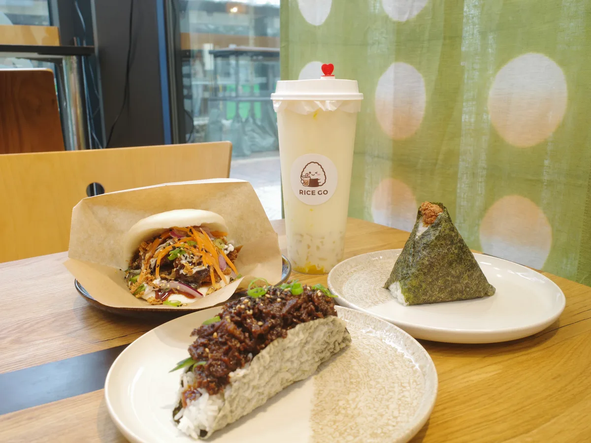 Bao bun, bubble tea och onigiri från Rice Go